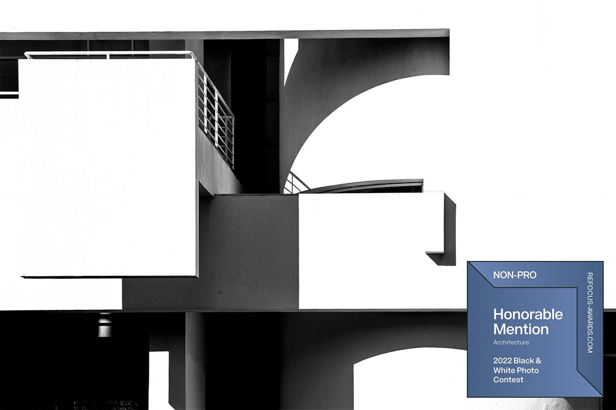 6-Sandro-Tedde-honorable-mention-less-is-more-2-badge-3